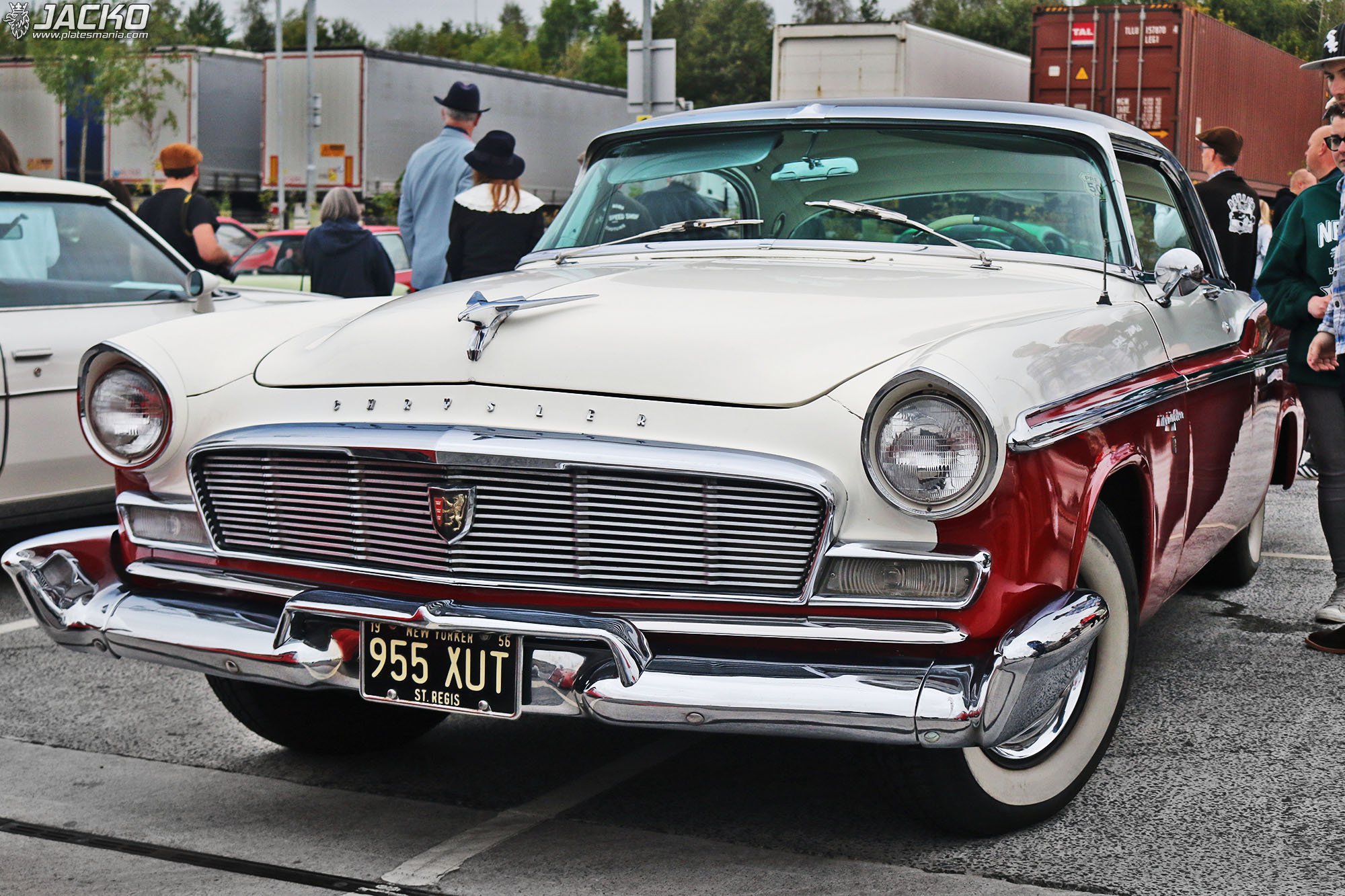 955XUT, Chrysler New Yorker 4th gen, 1955–1956