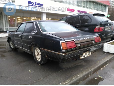 и 8654 КА, Nissan Gloria