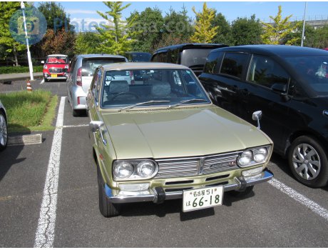 名古屋 51 ほ 6618, Nissan Laurel