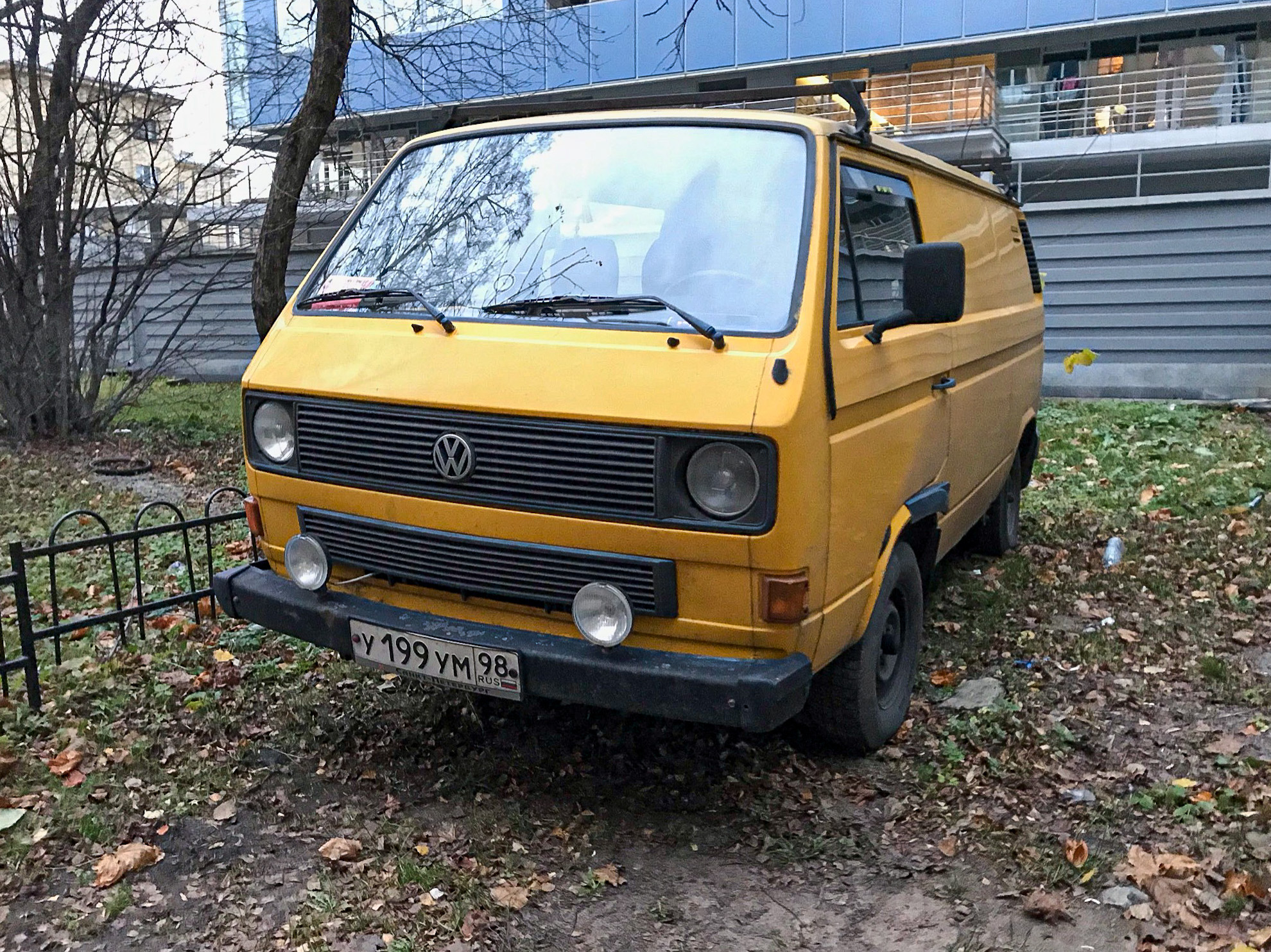 у 199 ум 98, Volkswagen Transporter 3rd gen Van (T3), 1979–1992