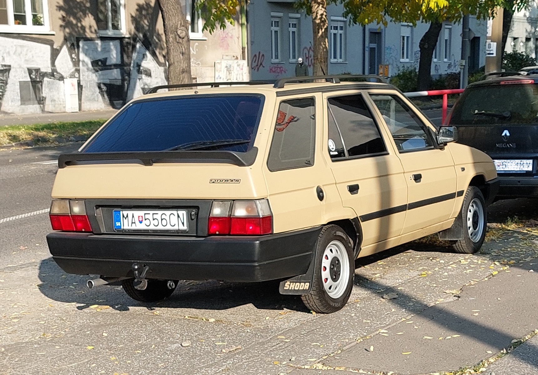 MA-556CN, Skoda Forman 1st gen Combi (785), 1990–1995