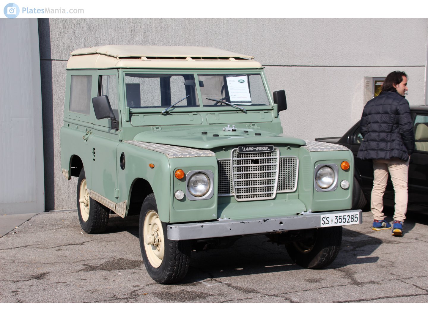 SS 355285, Land Rover Series III 88'' 3-door SUV, 1971–1985