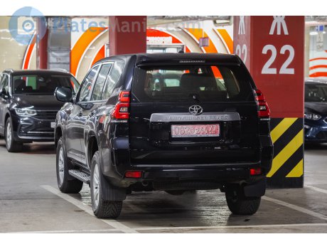 082D 244 77, Toyota Land Cruiser Prado