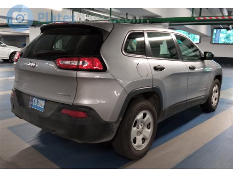 CD 309, Jeep Cherokee