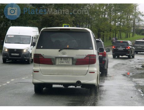 в060он125, Toyota Alphard