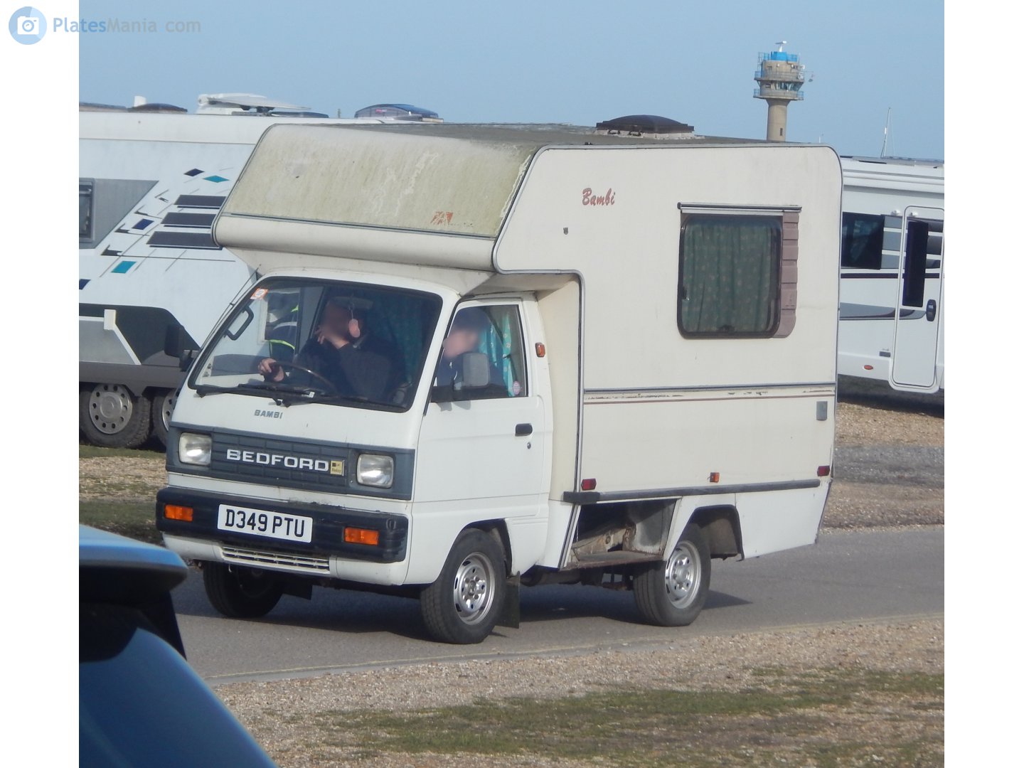 D349PTU, Autohomes Bambi 