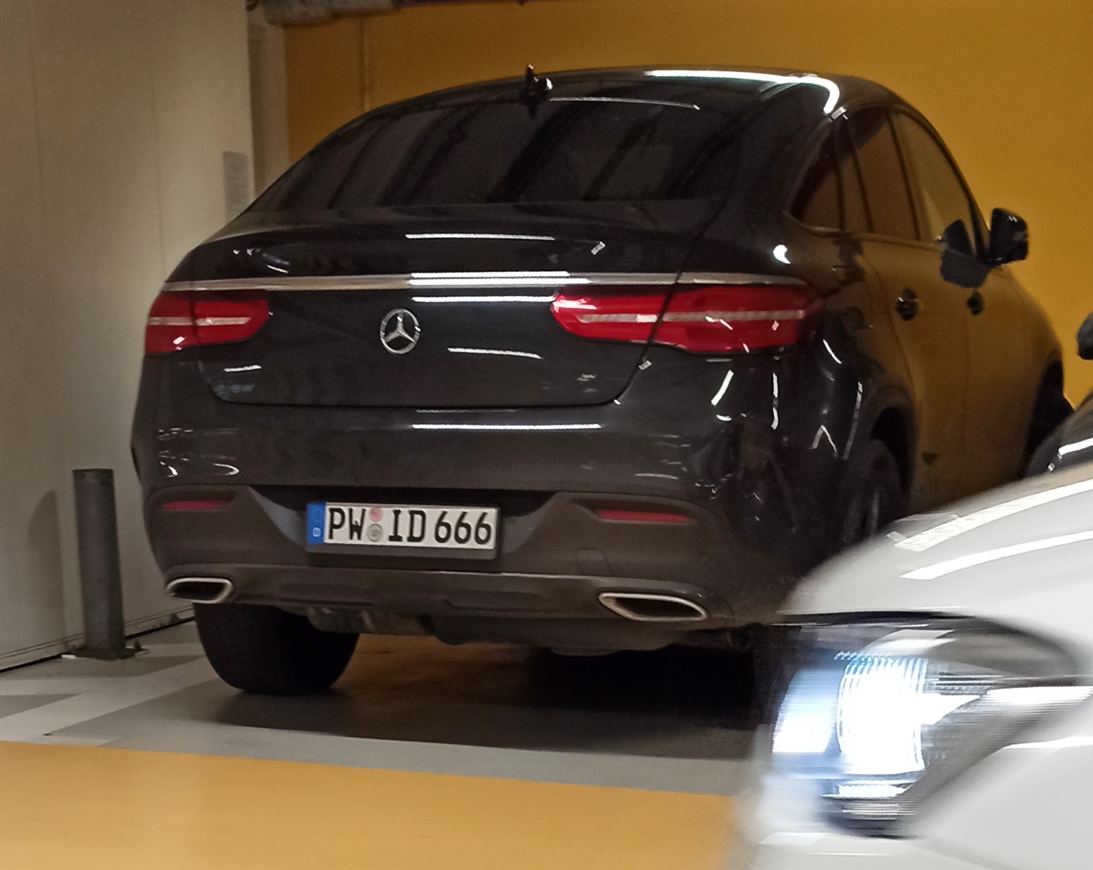 PW ID 666, Mercedes-Benz GLE-Klasse 1st gen Coupé (C292), 2015–2019