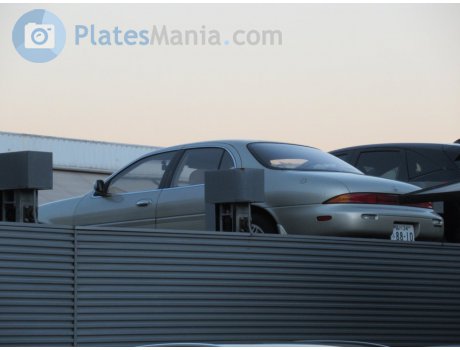 品川 34 ふ 8810, Nissan Leopard