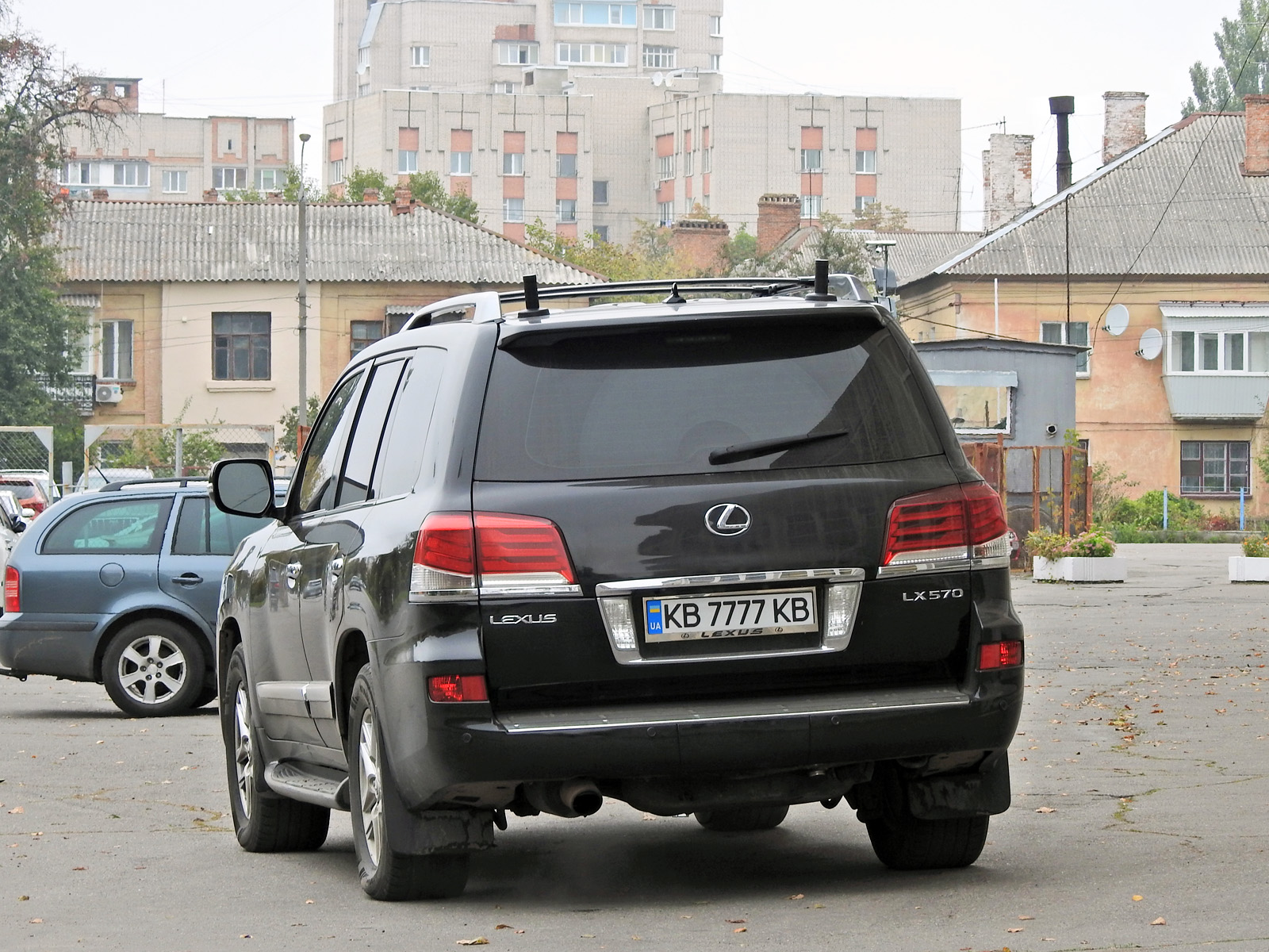 KB 7777 KB, Lexus LX 3rd gen (J200), 1st facelift, 2012–2015