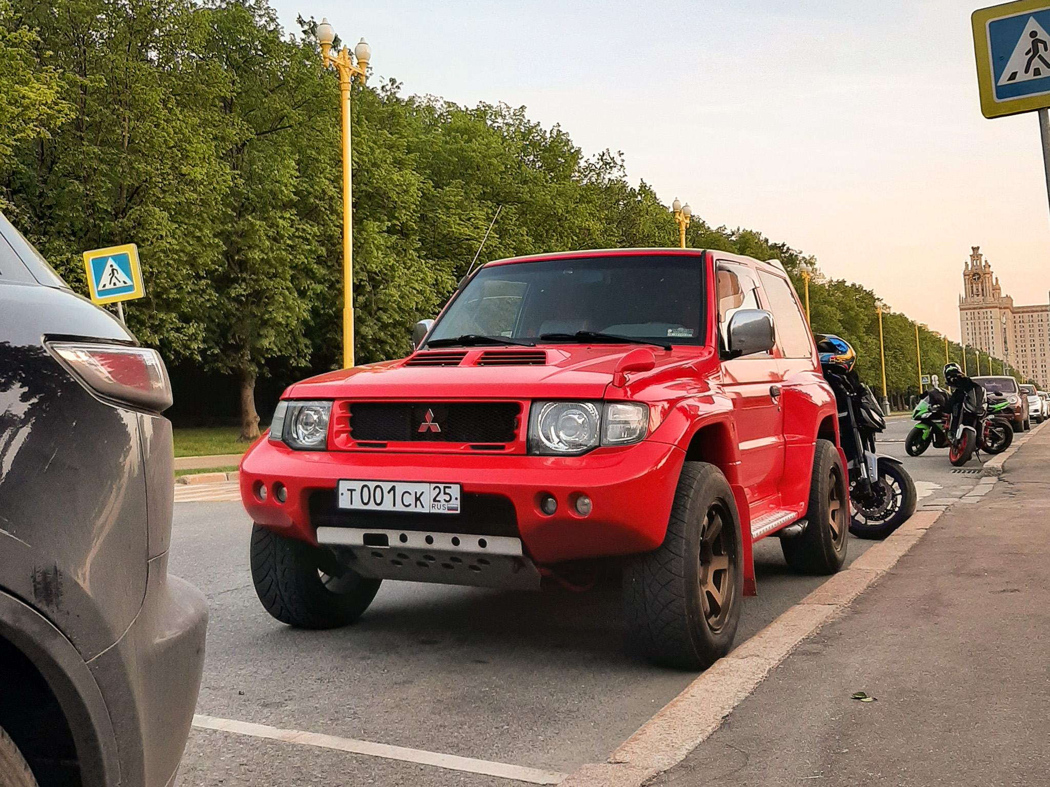 т 001 ск 25, Mitsubishi Pajero Evolution 1st gen (V55W), 1997–1999