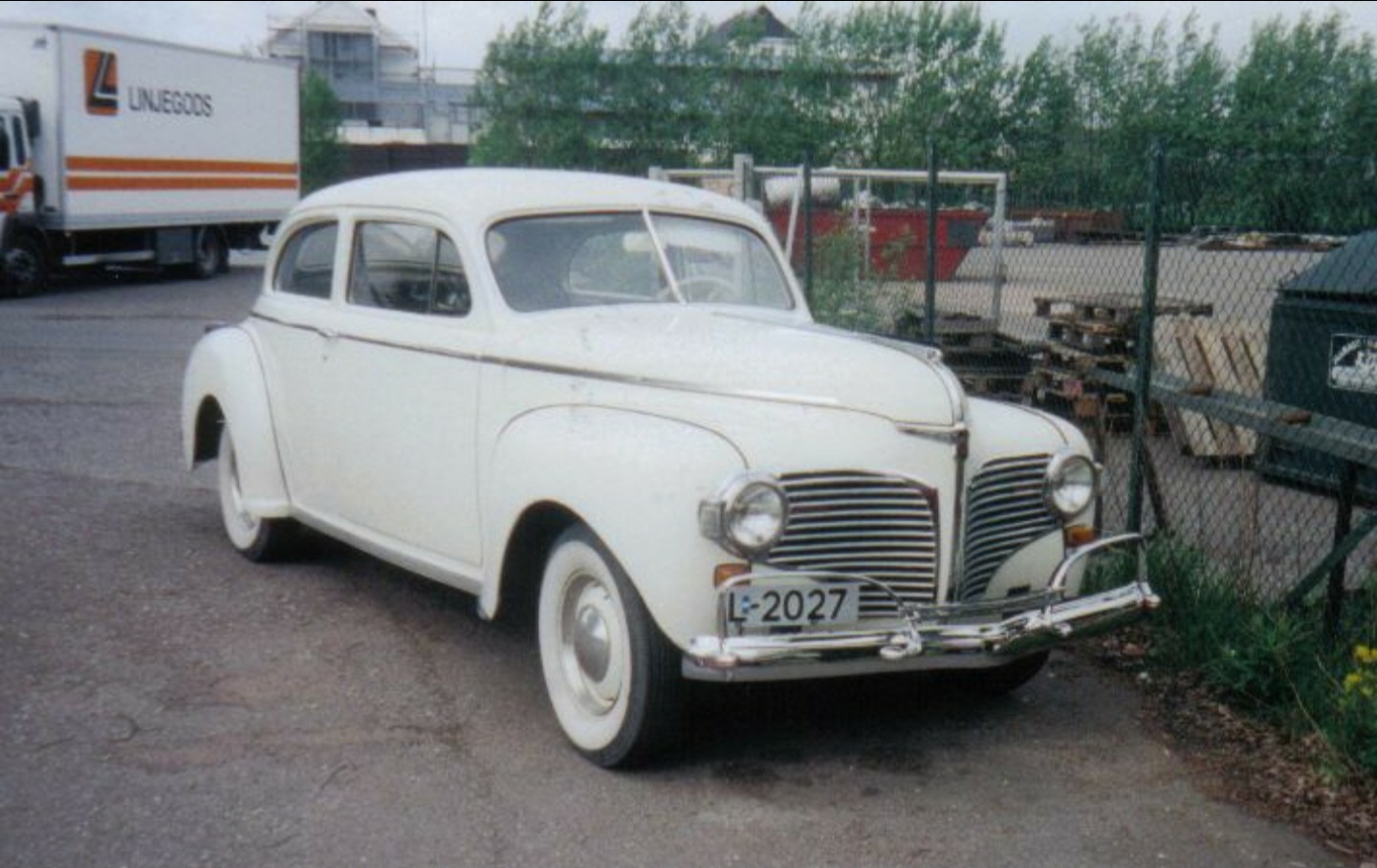 L-2027, Dodge Deluxe 