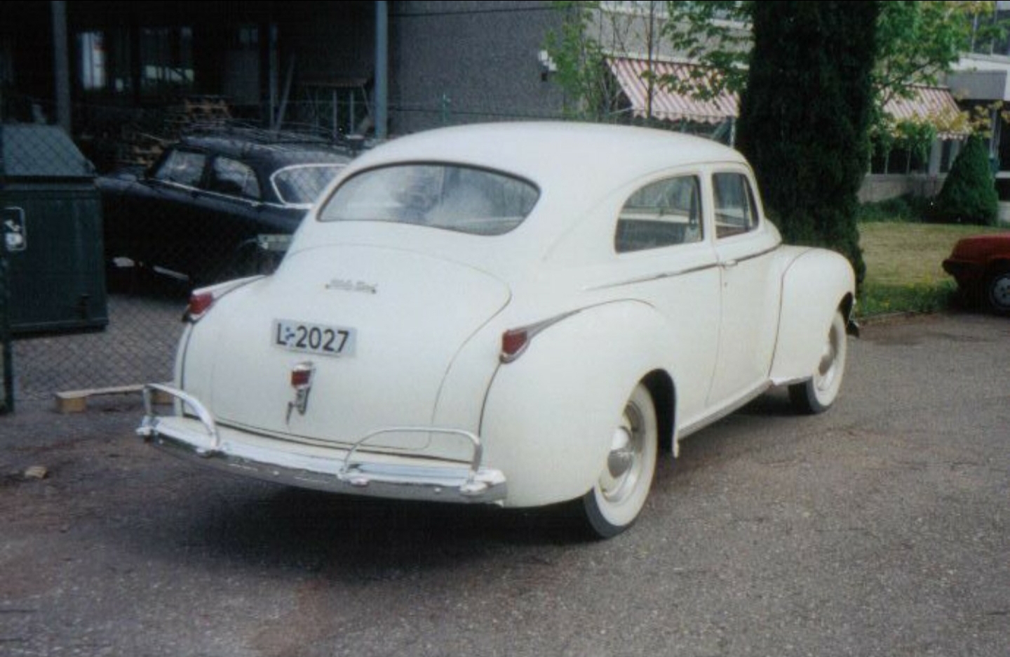 L-2027, Dodge Deluxe 
