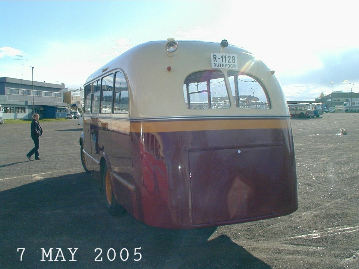 R-1128, Dodge T-/V-/W-Series 1941–1947 W-series, 1940–1947