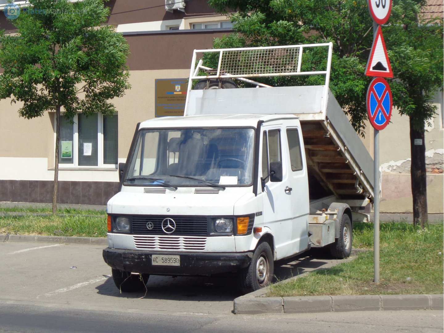 VC 589590, Mercedes-Benz T1 1st gen (601/602/611), 1976–1996