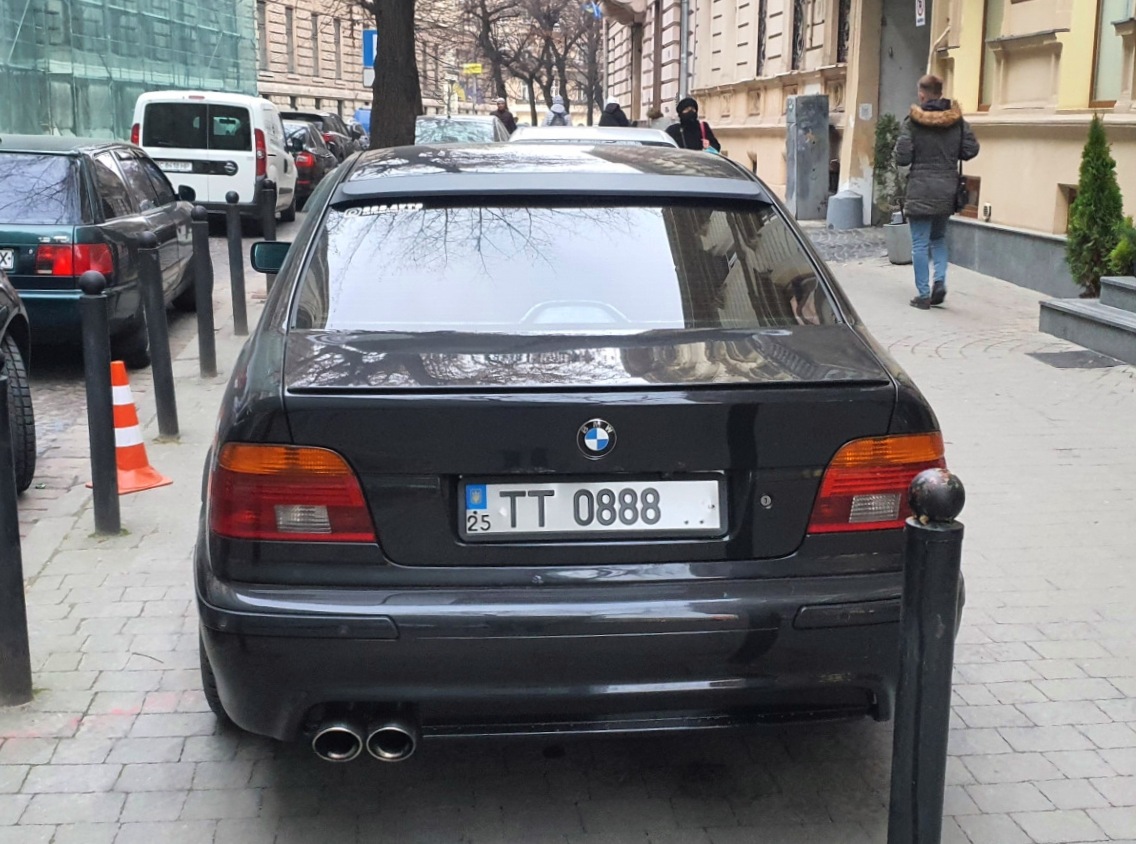 25 TT 0888, BMW 5 Series 4th gen Sedan (E39), 1995–2003