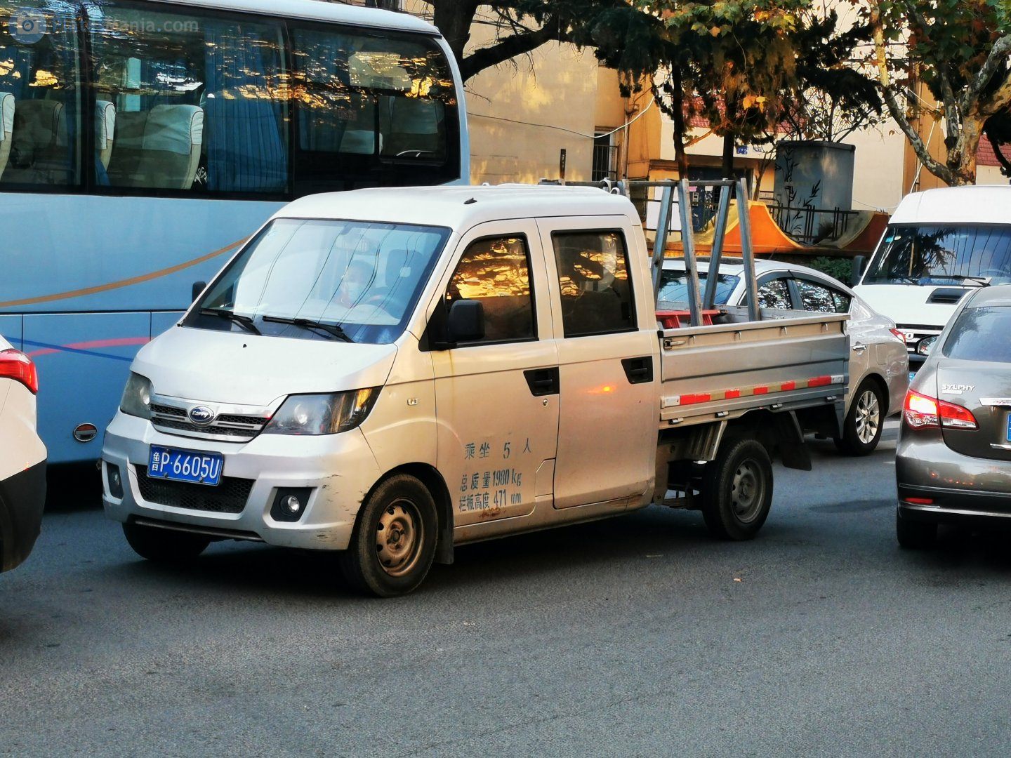 鲁P·6605U, Karry Youjin 