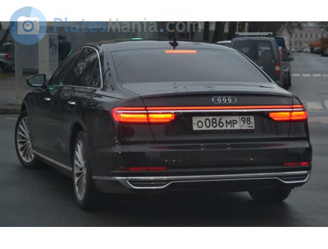 о086мр98, Audi A8