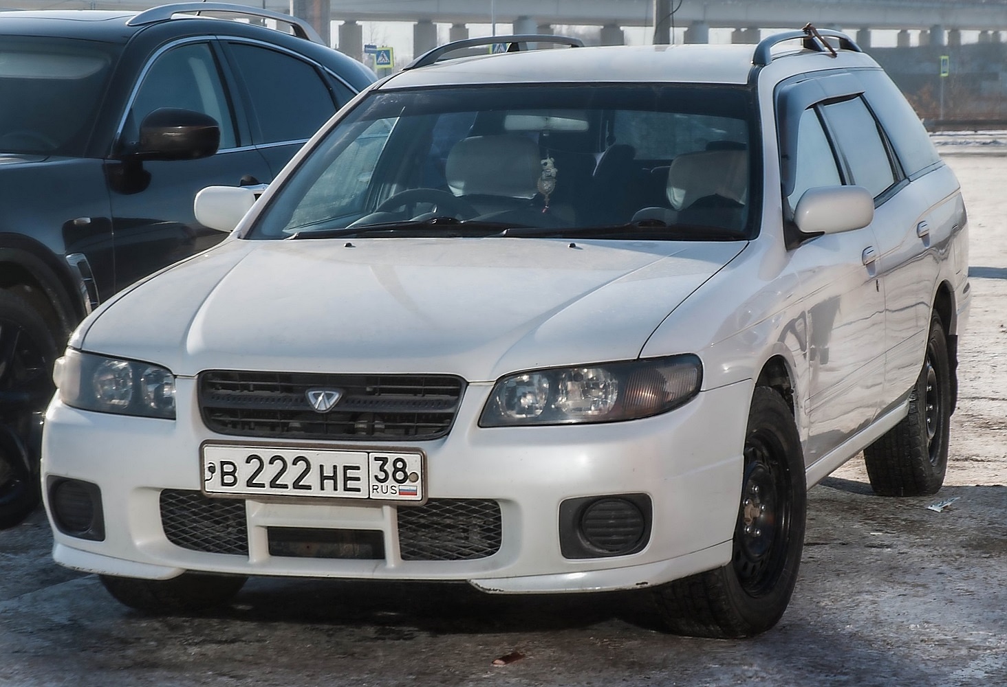 в 222 не 38, Nissan Avenir 2nd gen (W11), 1998–2005