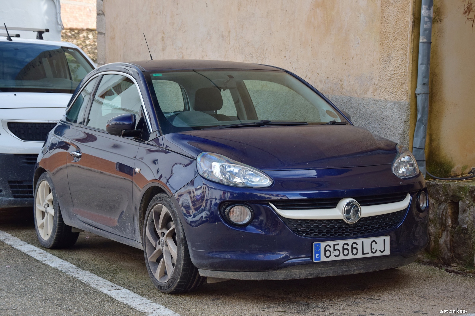 6566 LCJ, Vauxhall Adam 1st gen (M13), 2012–2019