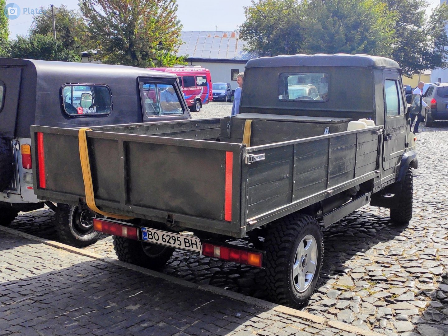 BO 6295 BH, LuAZ 13021 