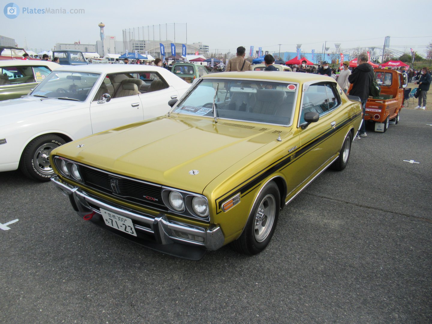 豊橋 300 ち 7123, Nissan Gloria 5th gen Coupé (330), 1975–1979