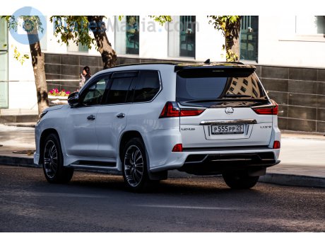 р555рр25, Lexus LX