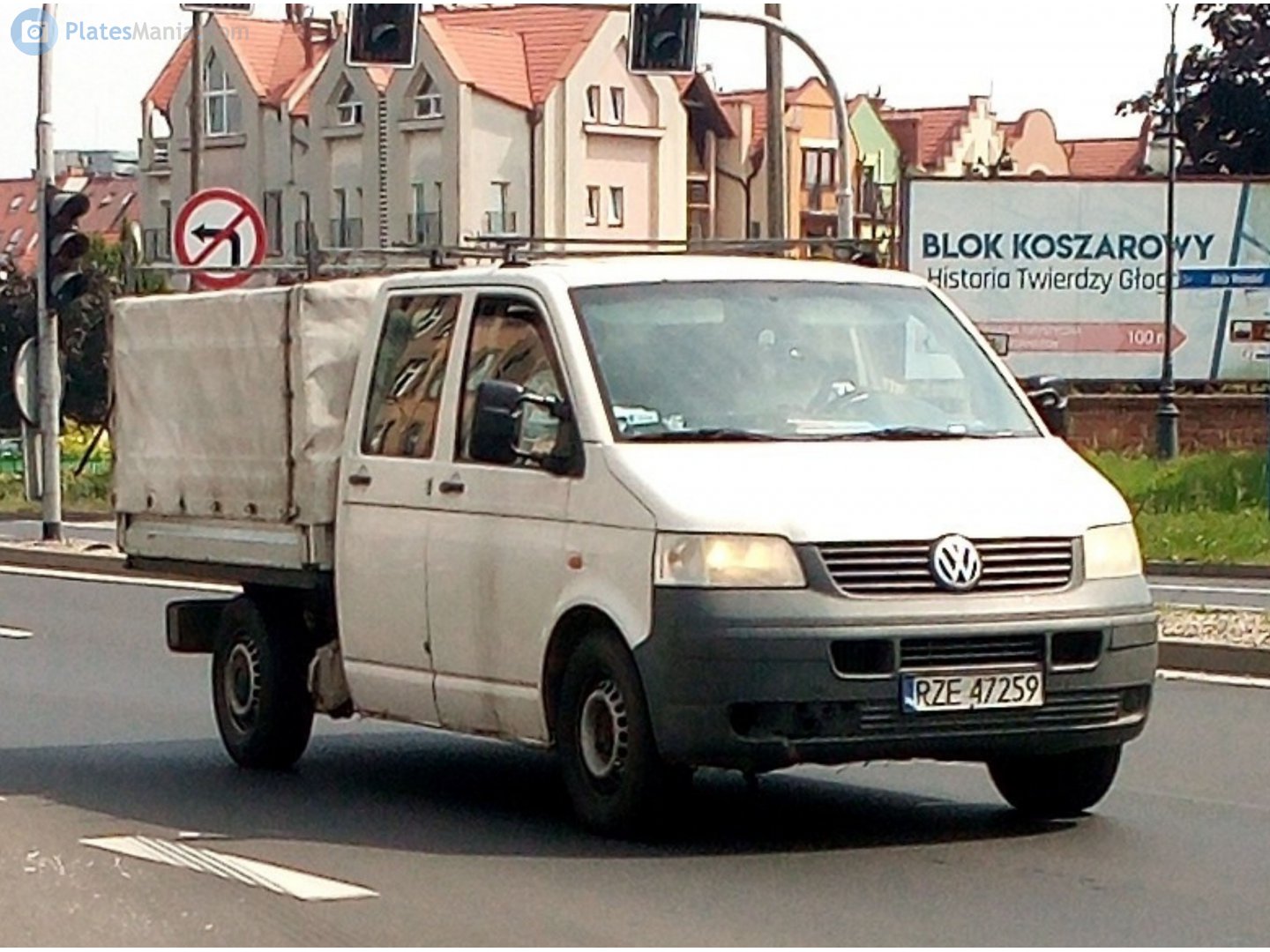 RZE 47259, Volkswagen Transporter 5th gen Double Cab (T5) (7J/7F), 2003–2009