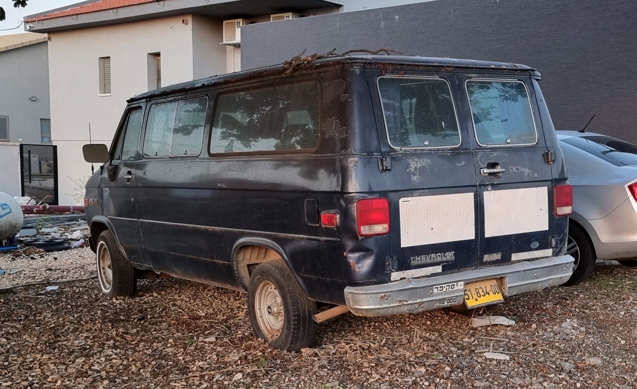 51-834-00, Chevrolet Chevy Van 