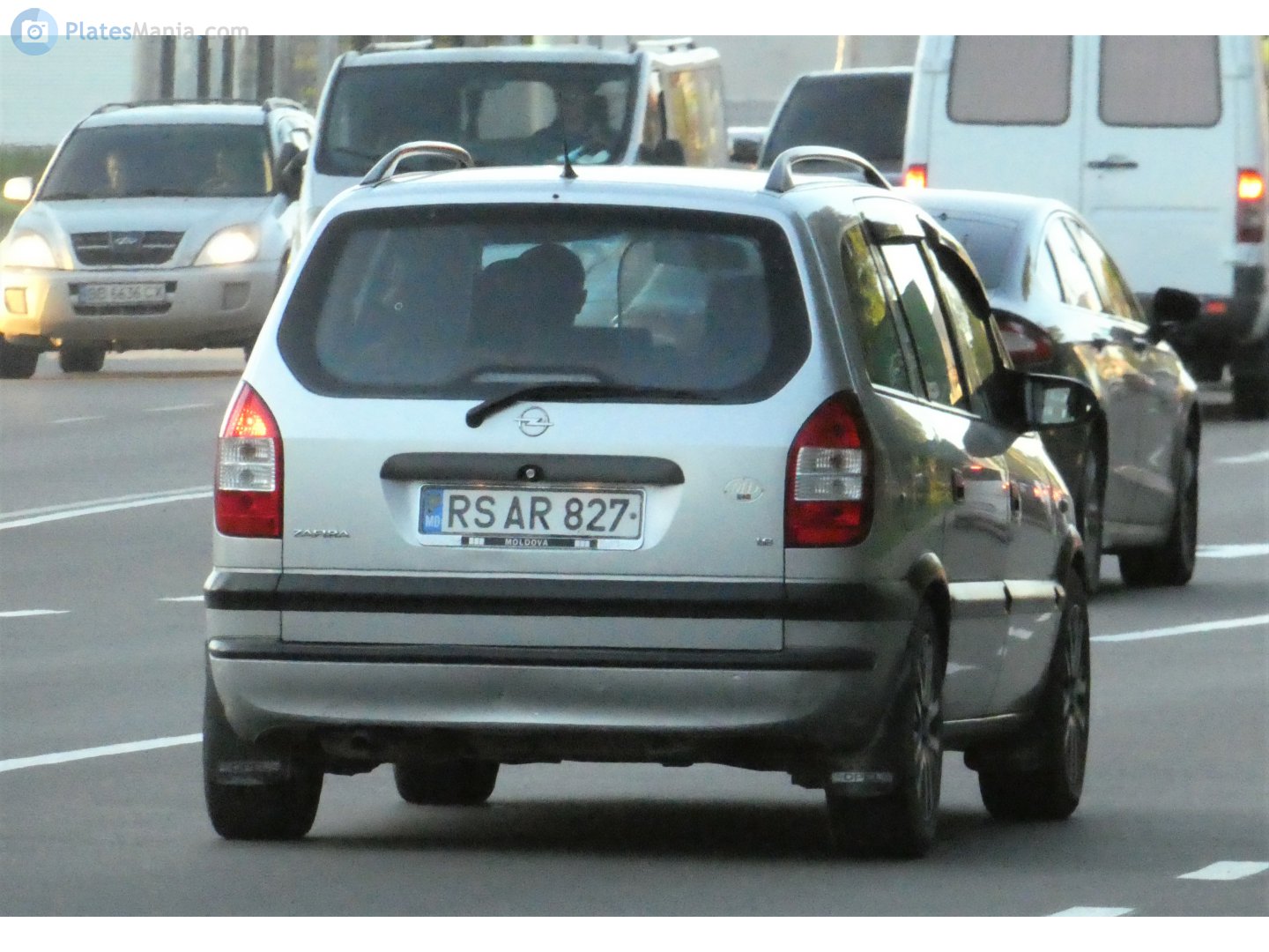 RS AR 827, Opel Zafira 1st gen (A; T98), 1999–2005