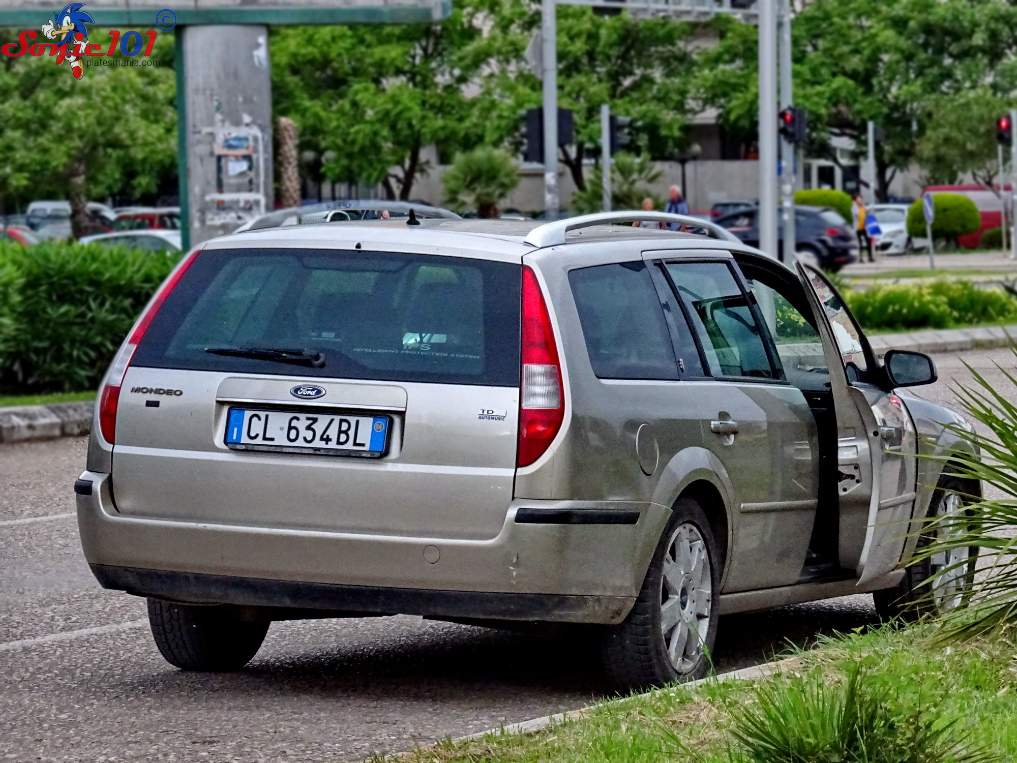 CL 634 BL, Ford Mondeo 2nd gen Sedan/Liftback (Mk3; CD132), 2000–2007