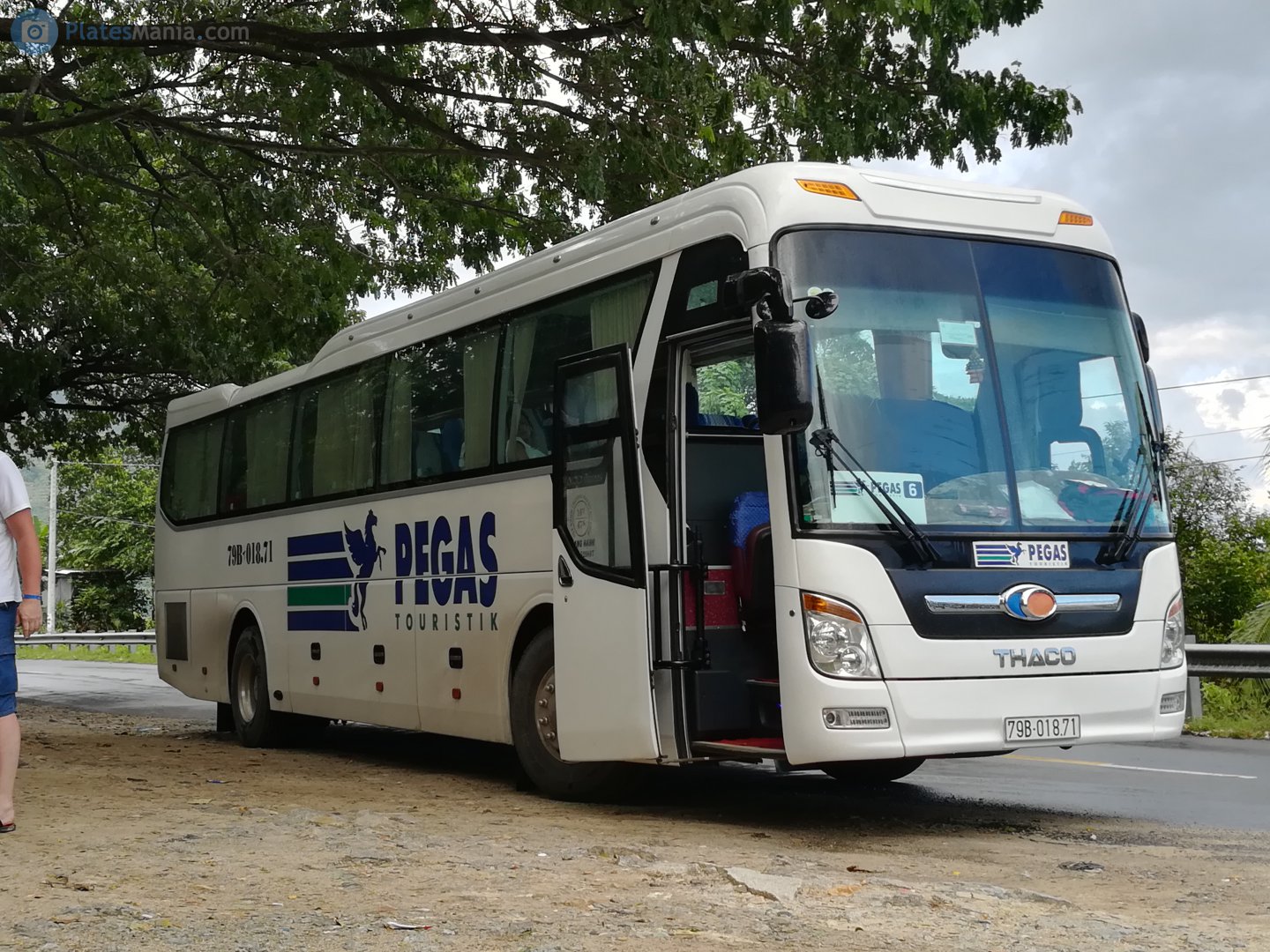 79B-018.71, Thaco Universe 