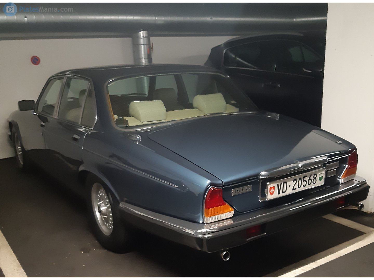 VD 20568, Jaguar XJ 1st gen Sedan (Series 1/2/3), 1968–1992