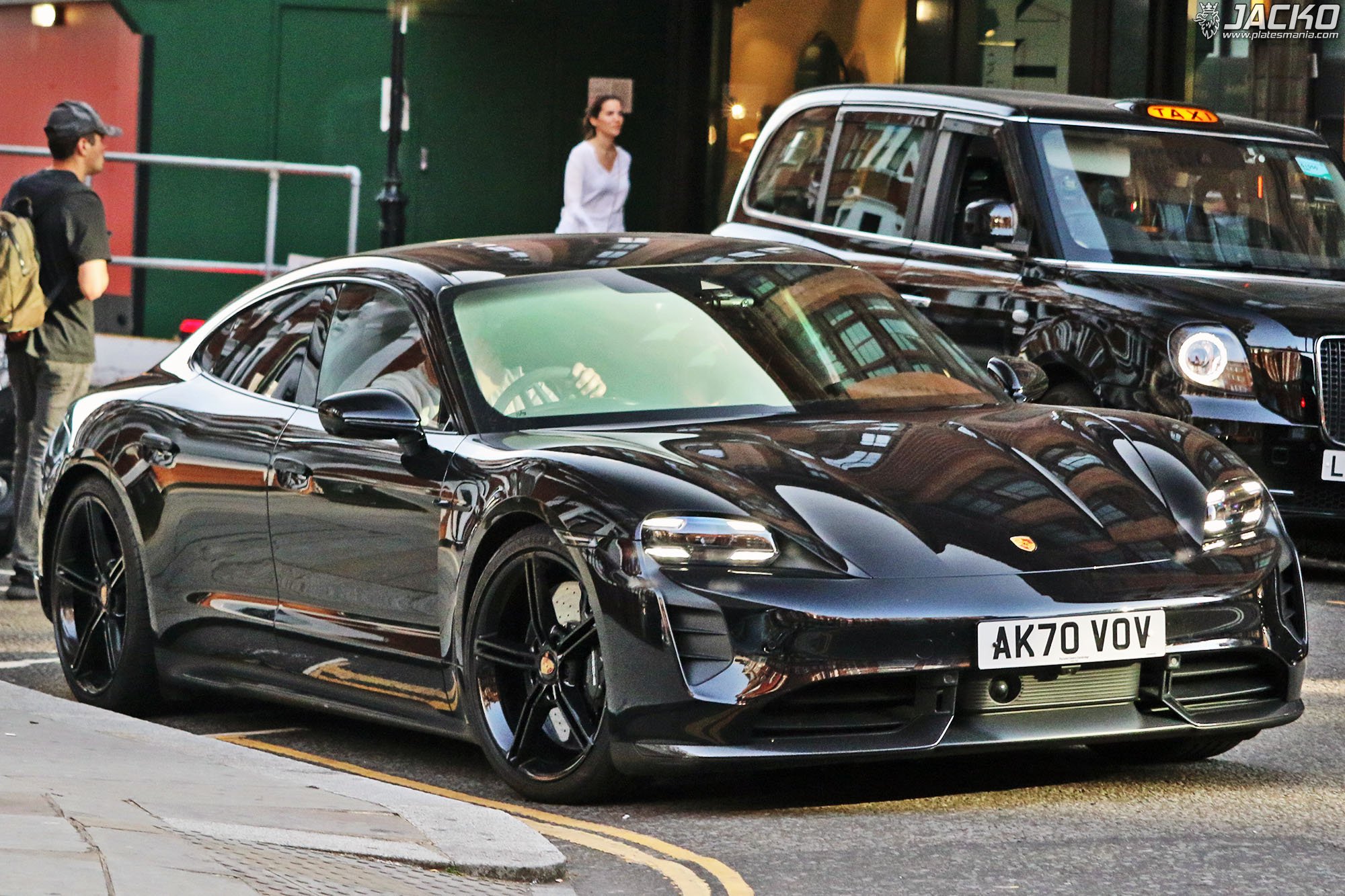 AK70VOV, Porsche Taycan 1st gen Sedan (9J1), 2019–2024