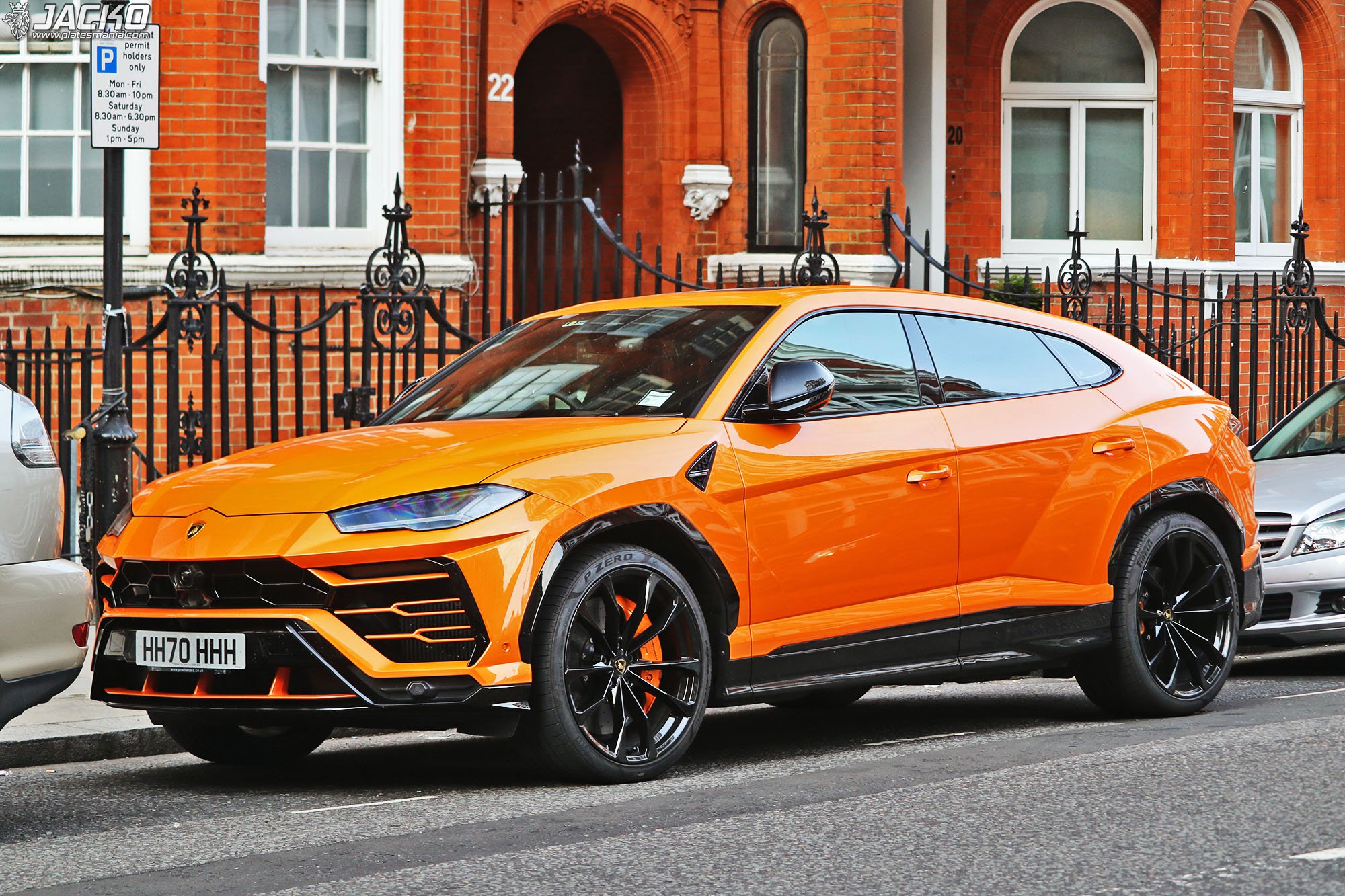 HH70HHH, Lamborghini Urus 1st gen, 2018–
