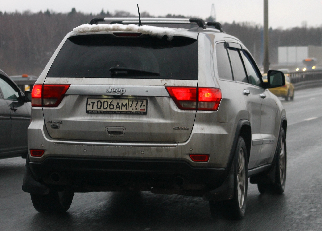 т 006 ам 777, Jeep Grand Cherokee 4th gen (WK2), 2010–2013