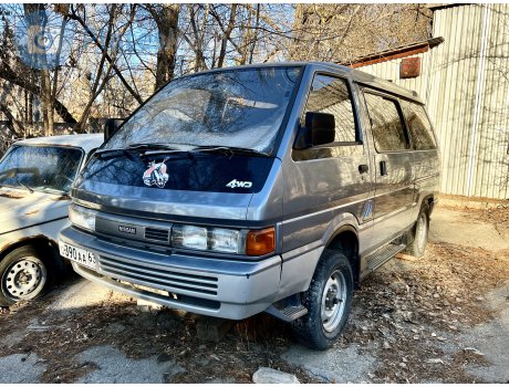 о390аа63, Nissan Vanette Largo