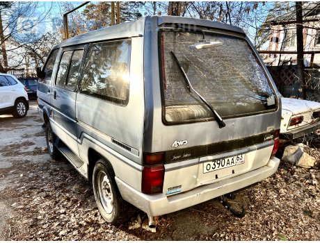 о390аа63, Nissan Vanette Largo