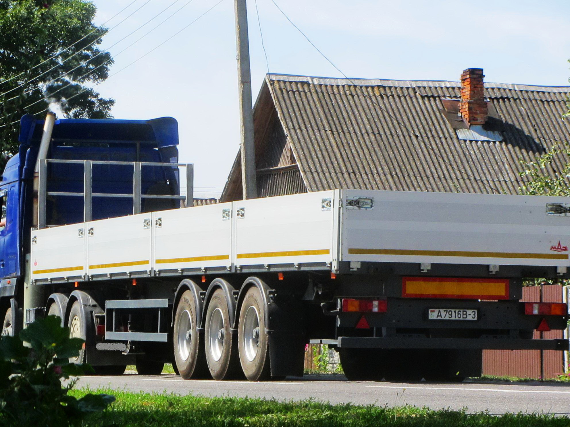 A 7916 B-3, MAZ 9758 