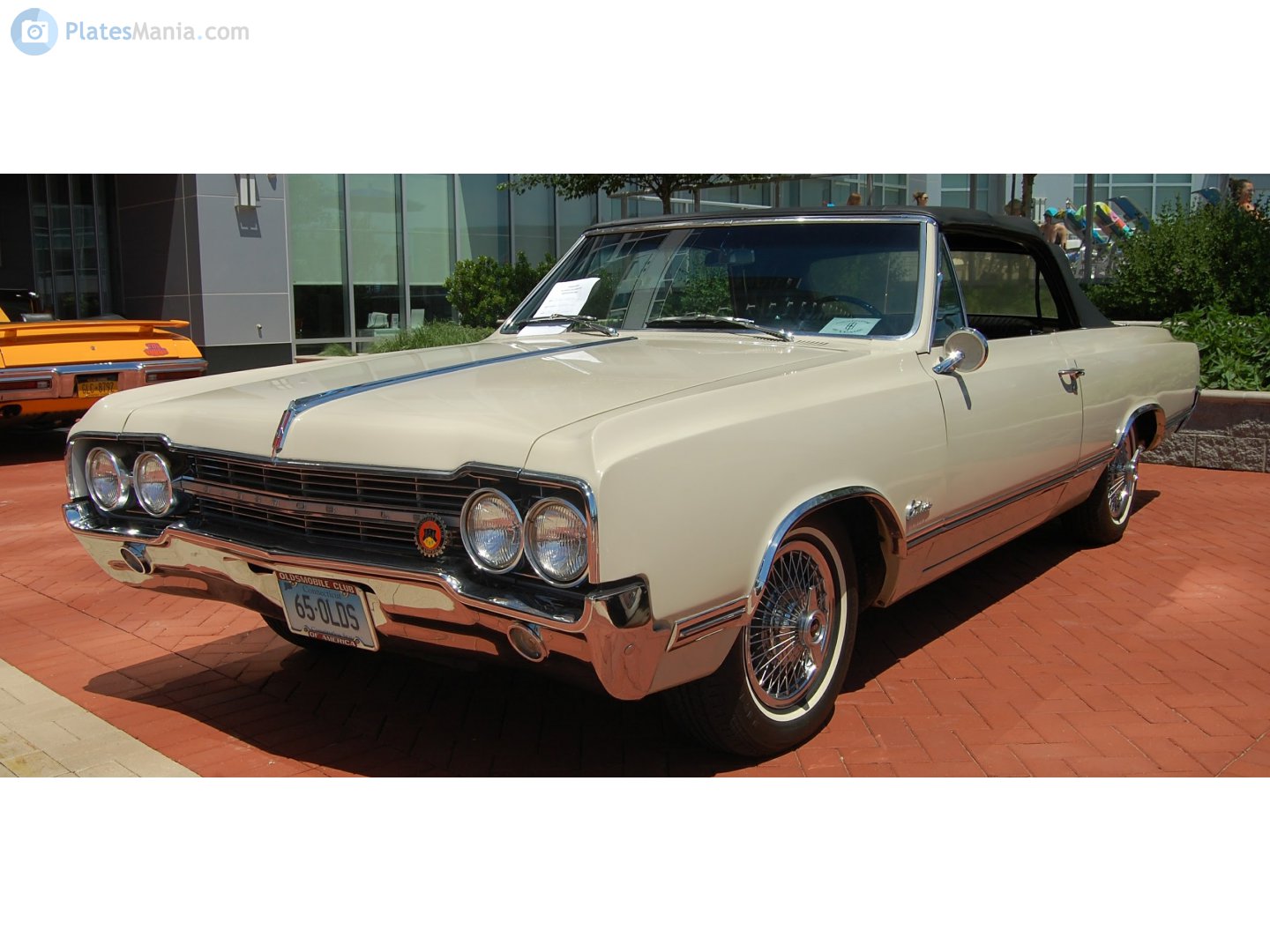 65-OLDS, Oldsmobile F-85 2nd gen 1965 Cutlass Convertible, 1st facelift, 1964–1965