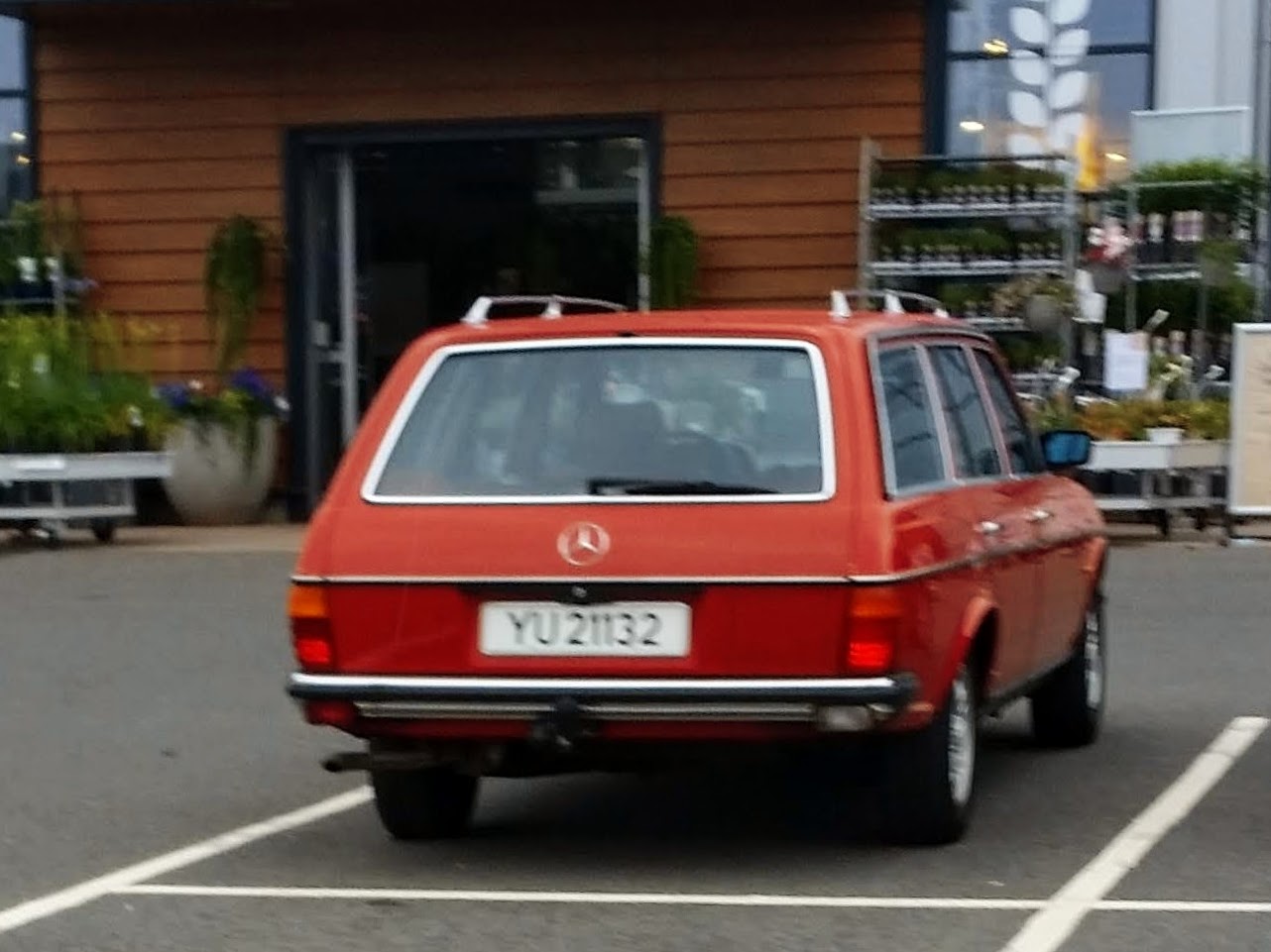 YU 21132, Mercedes-Benz E-Klasse 200T–300T Wagon (S123), 1975­–1986