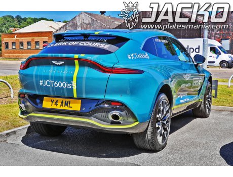 Y4 AML, Aston Martin DBX