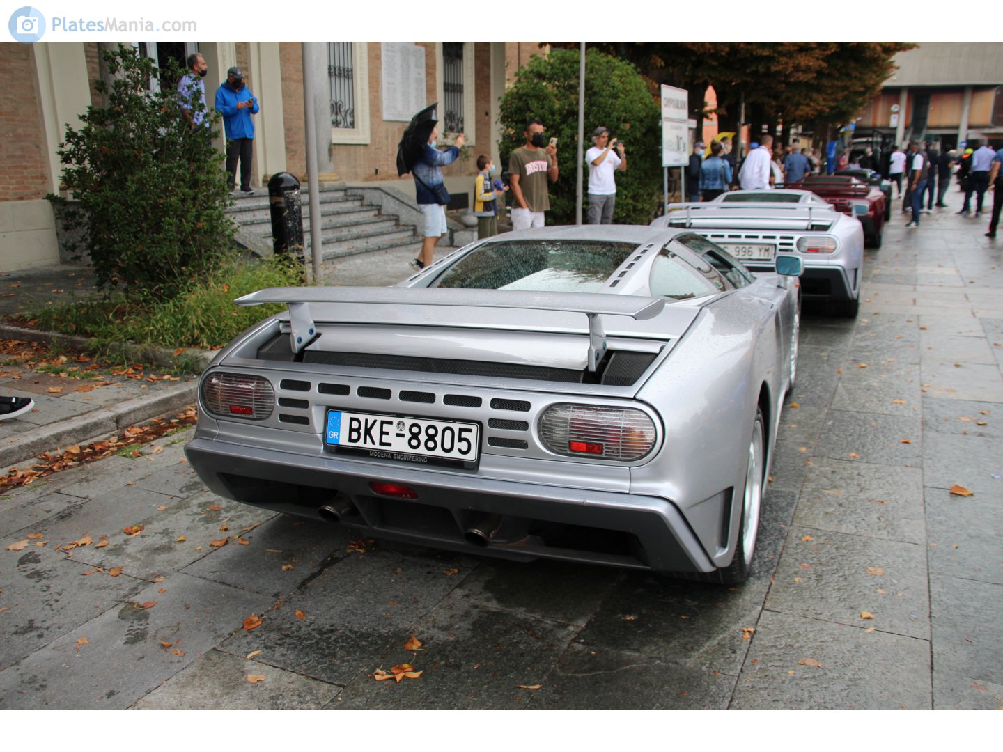 BKE-8805, Bugatti EB110 1991–1995