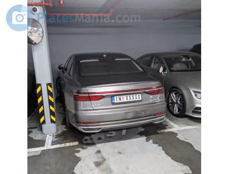 IN XXXXX, Audi A8