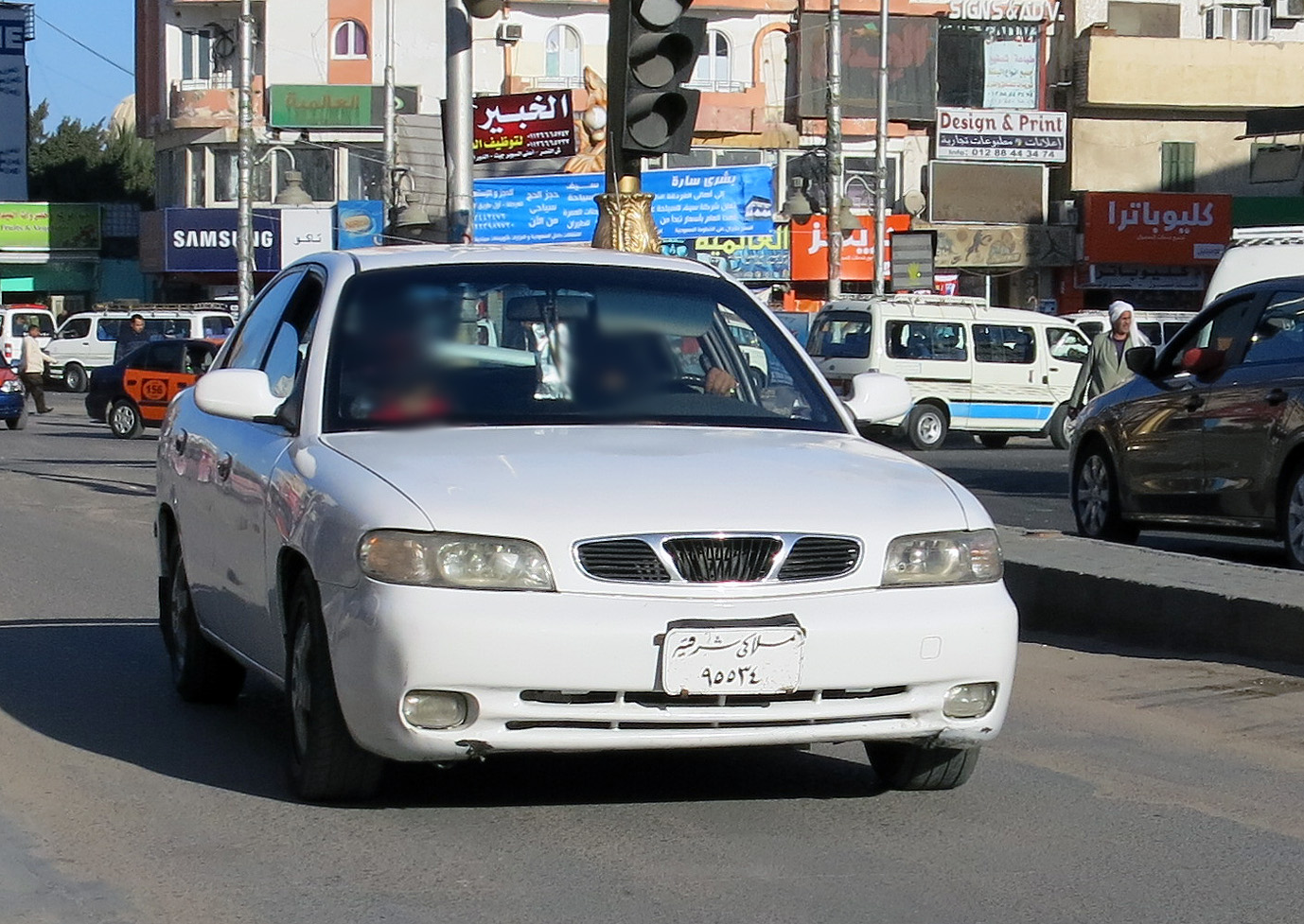 ٩٥٥٣٤, Daewoo Nubira 1st gen Sedan (J100), 1997–1999