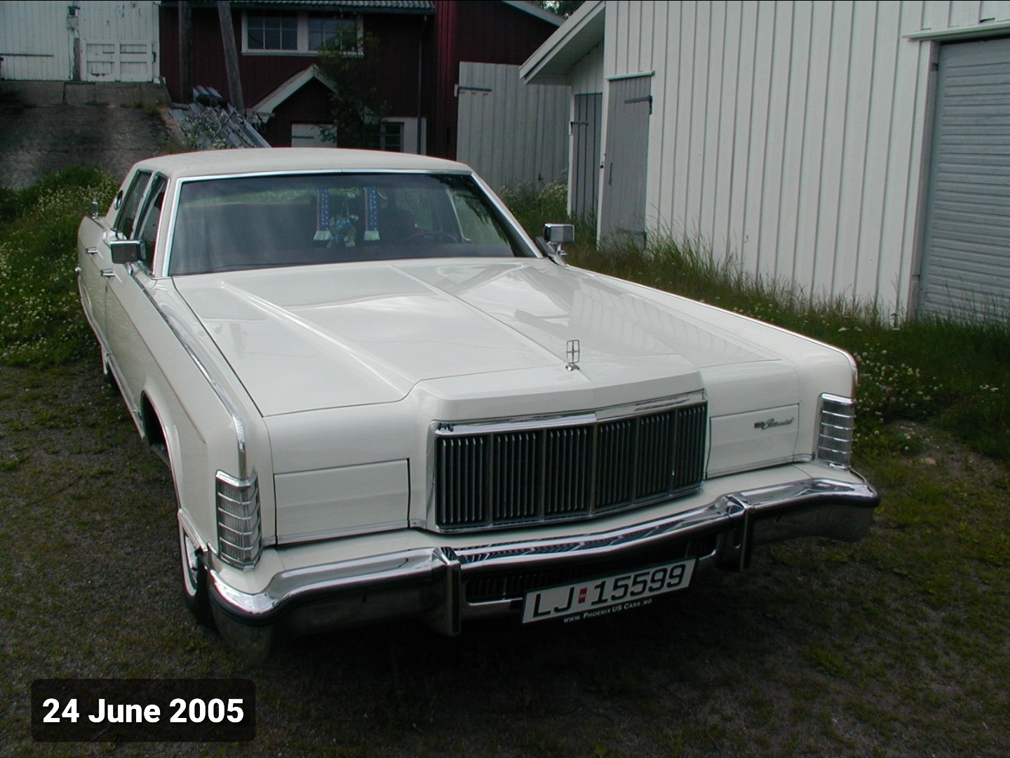 LJ 15599, Lincoln Continental 5th gen 4-door Sedan (53), 1969–1974