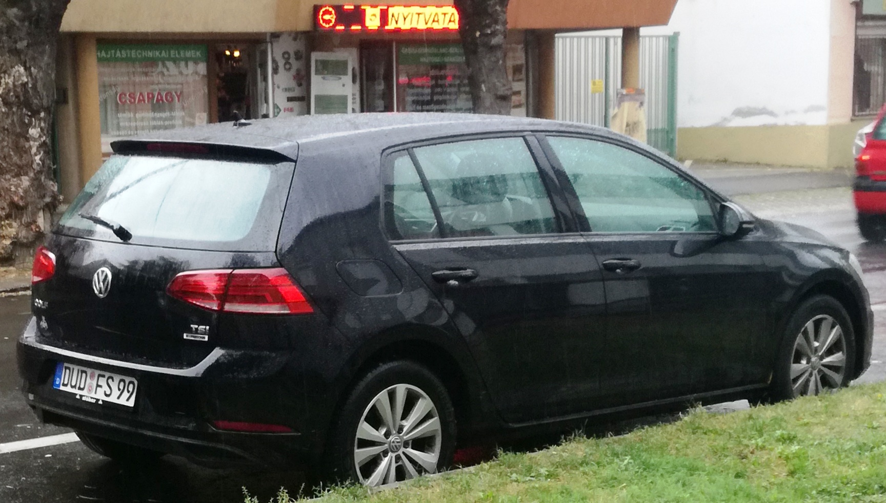 DUD FS 99, Volkswagen Golf 7th gen 5-door Hatch (5G), 2012–2017