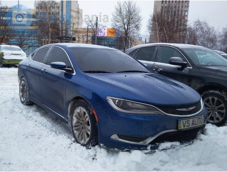 VS AUTO, Chrysler 200