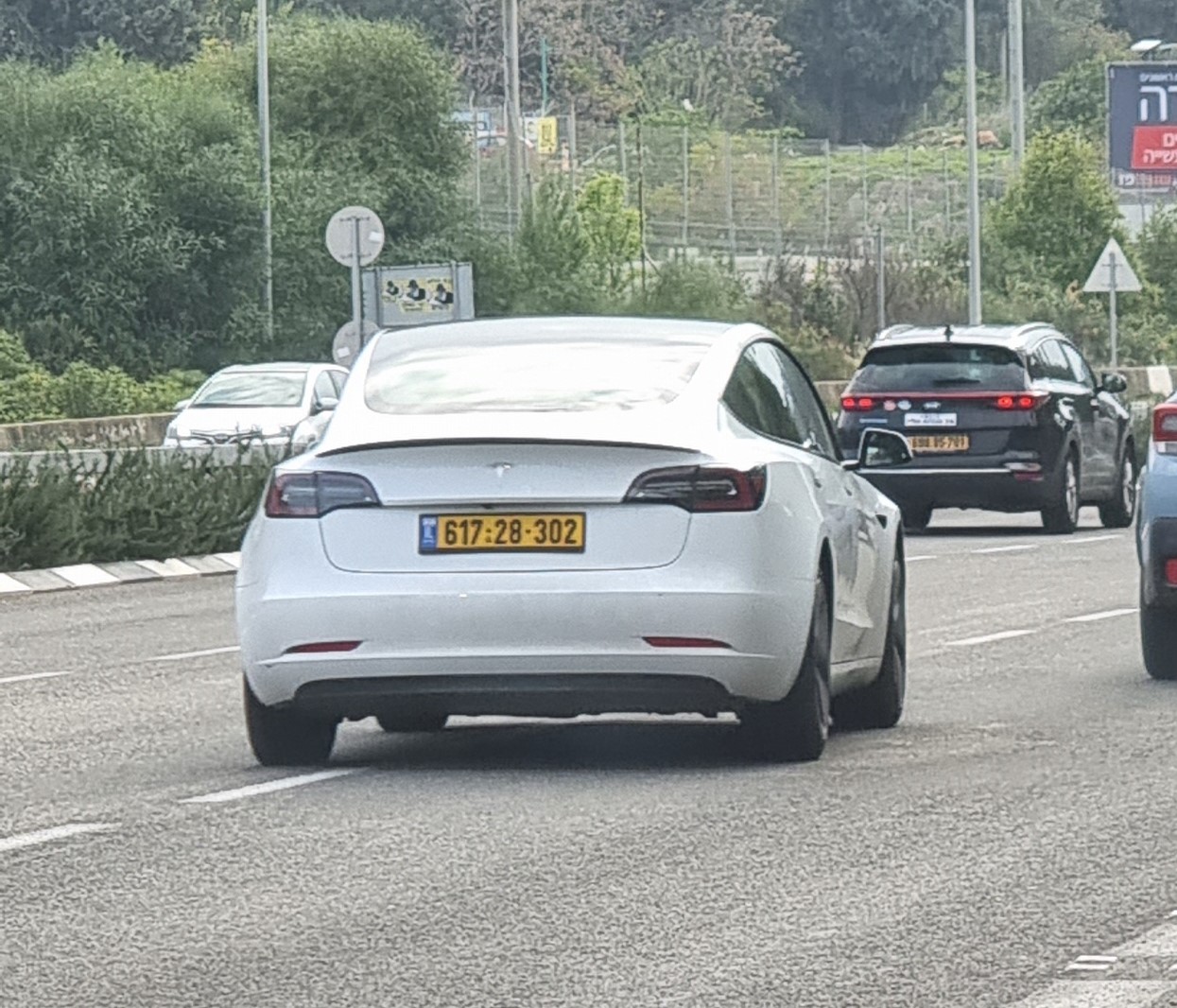 617-28-302, Tesla Model 3 1st gen (5YJ3), 2017–2023