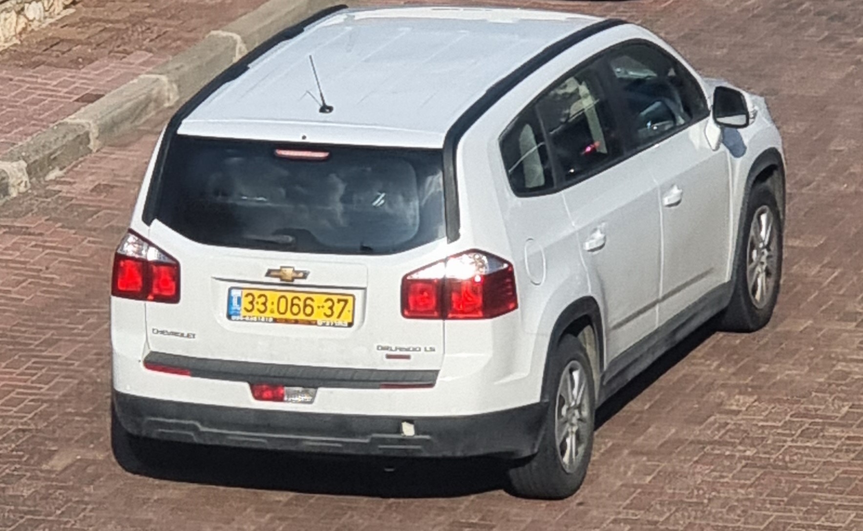 33-066-37, Chevrolet Orlando 1st gen (J309), 2011–2018