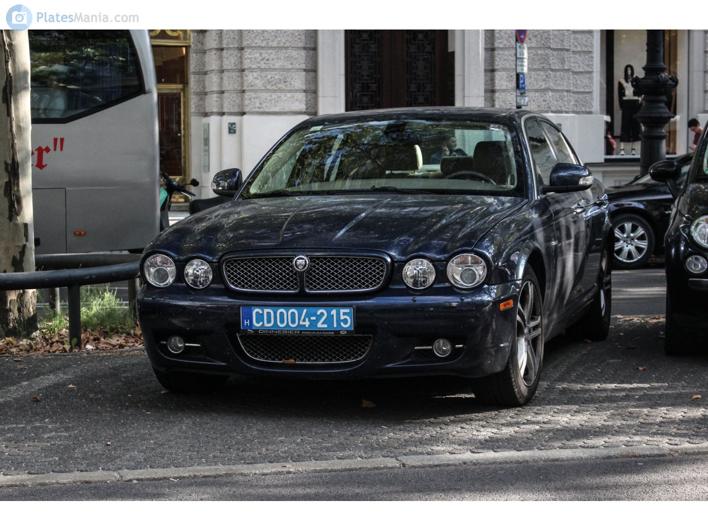 CD004-215, Jaguar XJ 5th gen (X350/X356/X358), 2003–2009